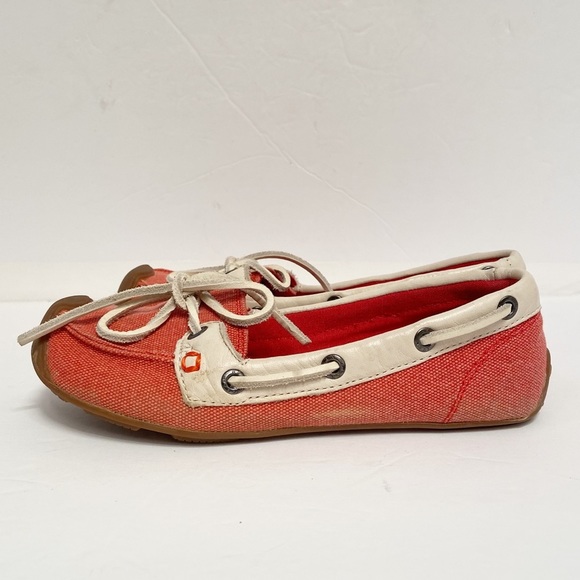 Keen Women's Red Catalina Canvas Boat‎ Shoe Size 5 - Picture 3 of 8